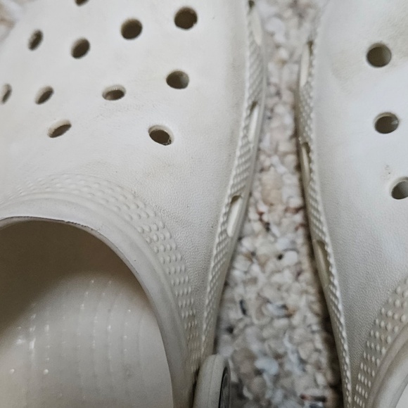 Crocs - white - size 12 - Picture 3 of 5